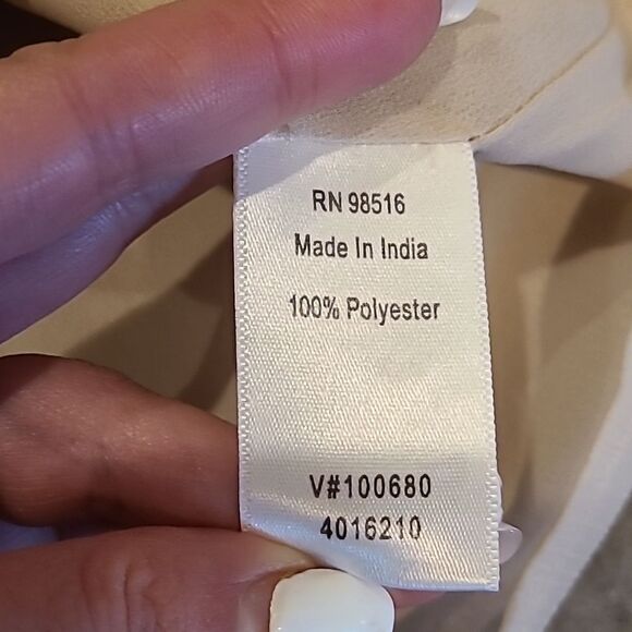 Coldwater creek womens tan sequin sheer vneck tank top size 8 - Picture 3 of 4